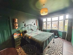 Bedroom- click for photo gallery